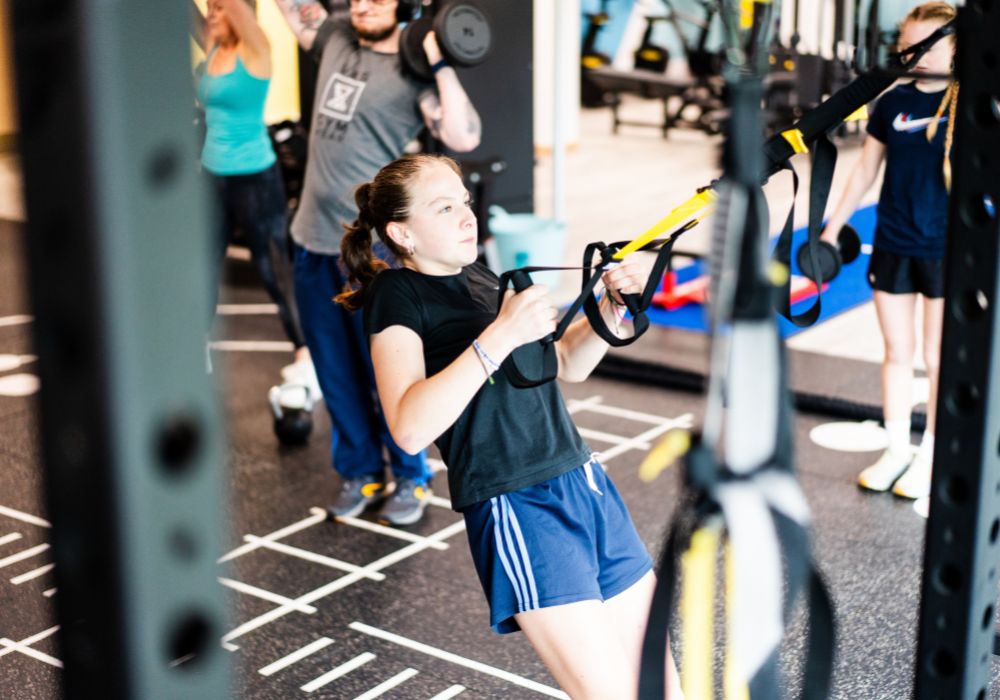 Cheltenham-Ladies-College-Indoor-L-Shaped-Rig-BeaverFit-UK-Indoor-Fitness-Campus-Group-Training-2